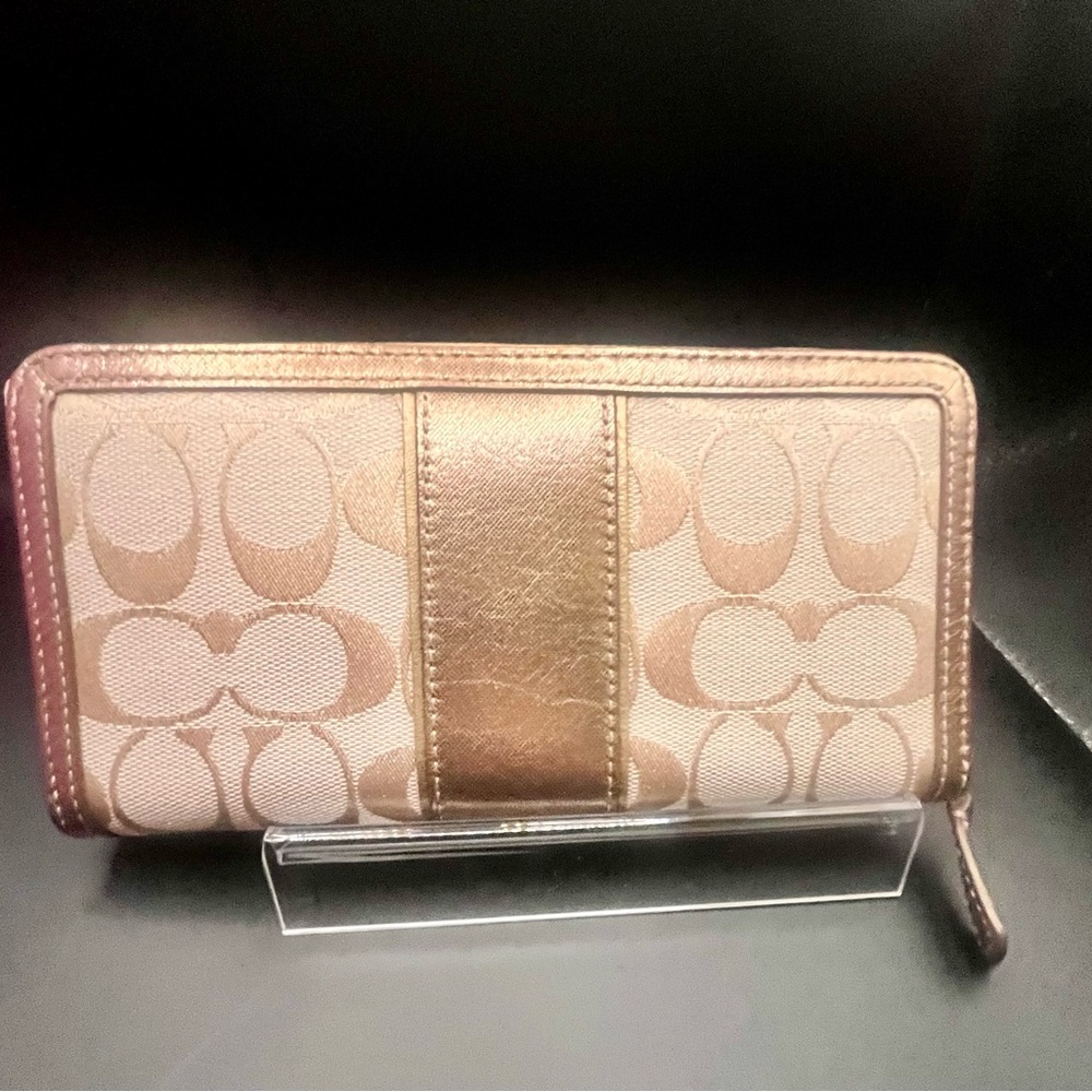 COACH Metallic Burnished Bronze/Gold and Tan Signature Wallet CC’s Stunning - Picture 2 of 11